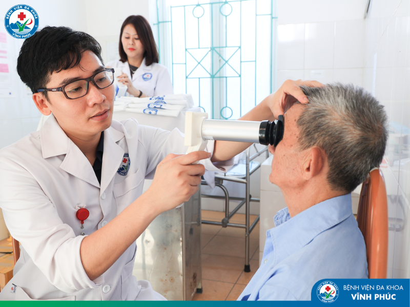 Thoái hóa hoàng điểm ở người cao tuổi – Nguyên nhân hàng đầu gây suy giảm thị lực