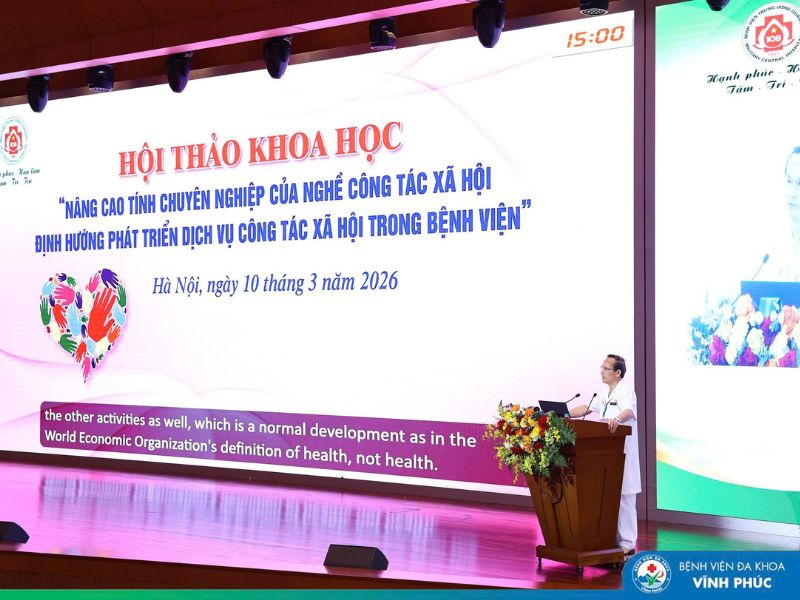 Tham dự Hội thảo Khoa học “Nâng cao tính chuyên nghiệp và định hướng phát triển dịch vụ Công tác xã hội trong Bệnh viện”