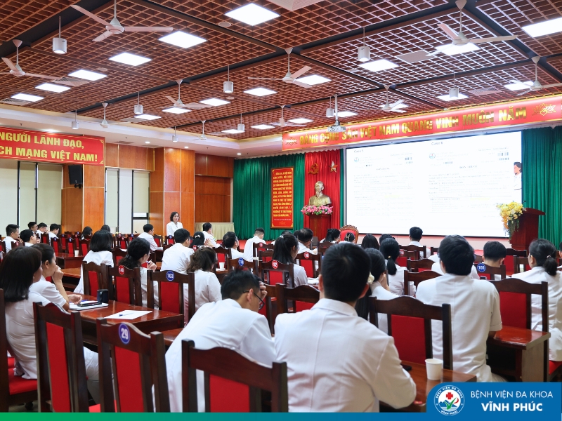 Bệnh viện Đa khoa Vĩnh Phúc tổ chức Hội nghị bình bệnh án, đơn thuốc tháng 3/2026