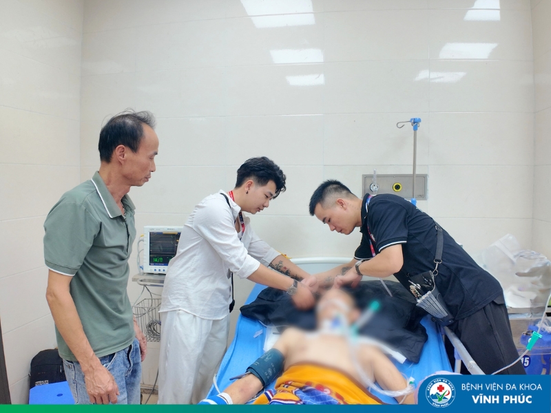 Hưởng ứng Tháng Nhân đạo năm 2026: Hơn 400 lượt người bệnh được cắt tóc miễn phí
